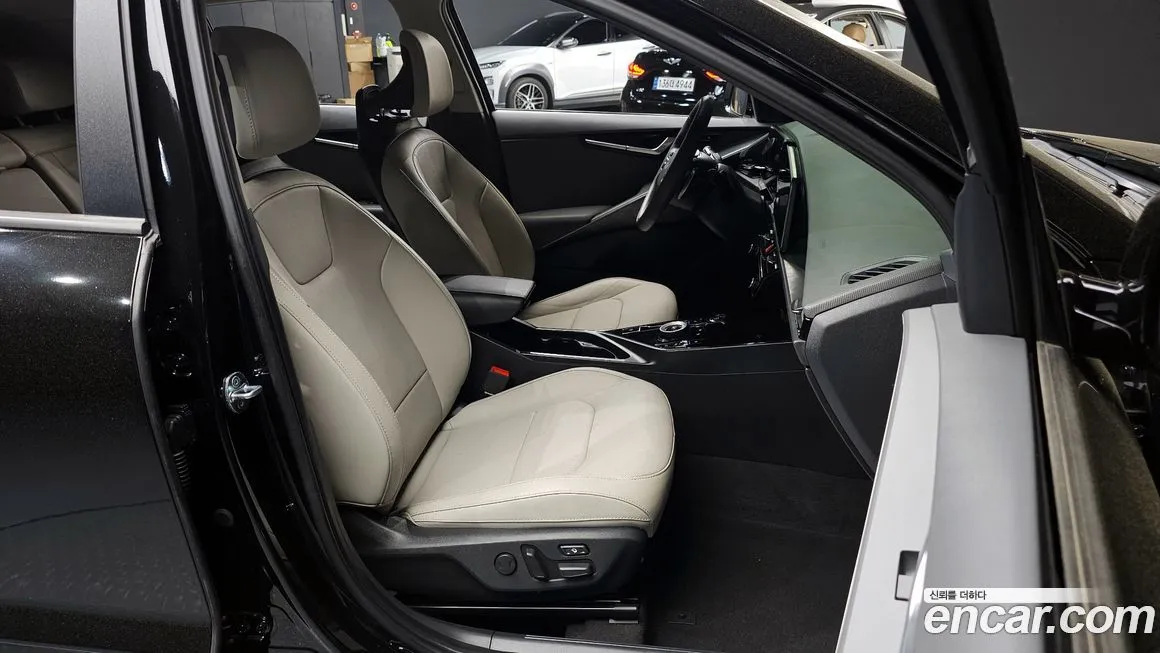 Kia Niro — фото 10