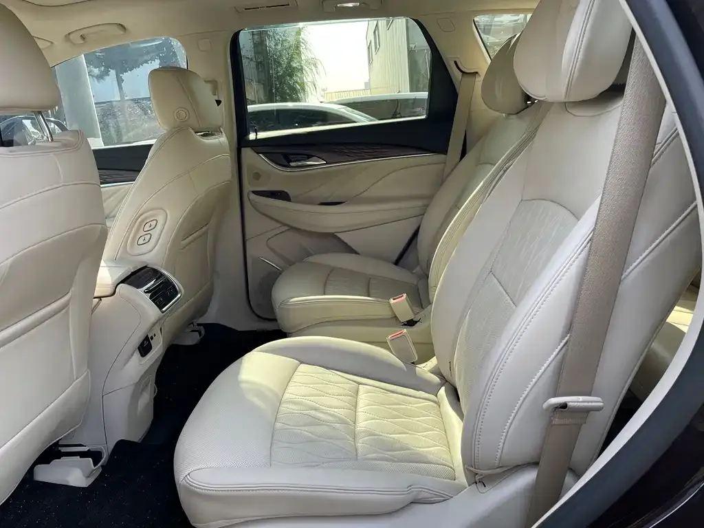 Buick Enclave 2021 из CN, фото 9