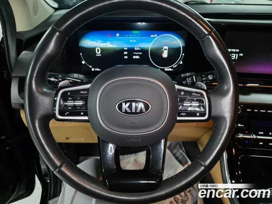Kia Carnival — фото 10