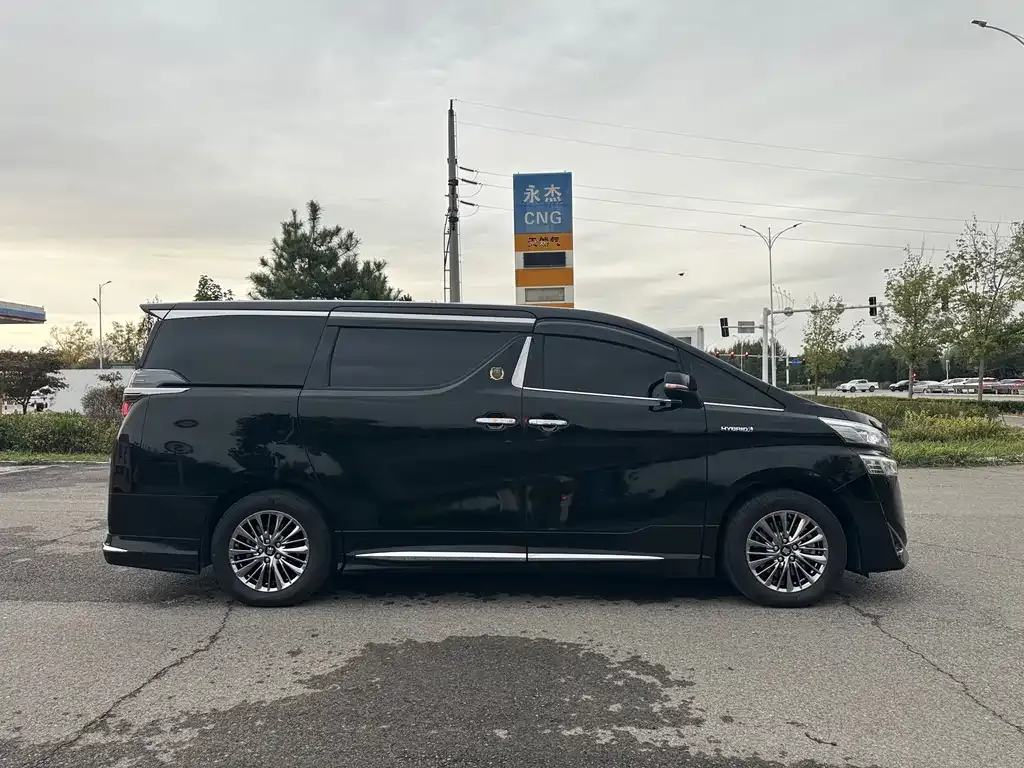 Toyota Vellfire 2022 из CN, фото 8