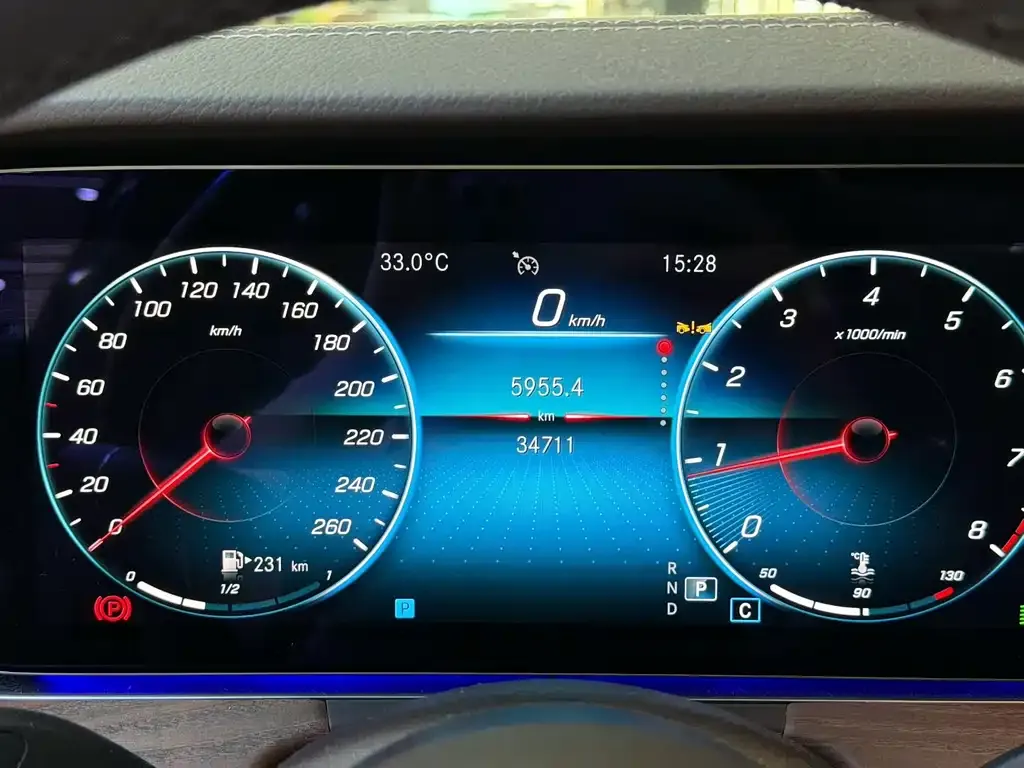 Mercedes-Benz E-Class 2024 из CN, фото 7