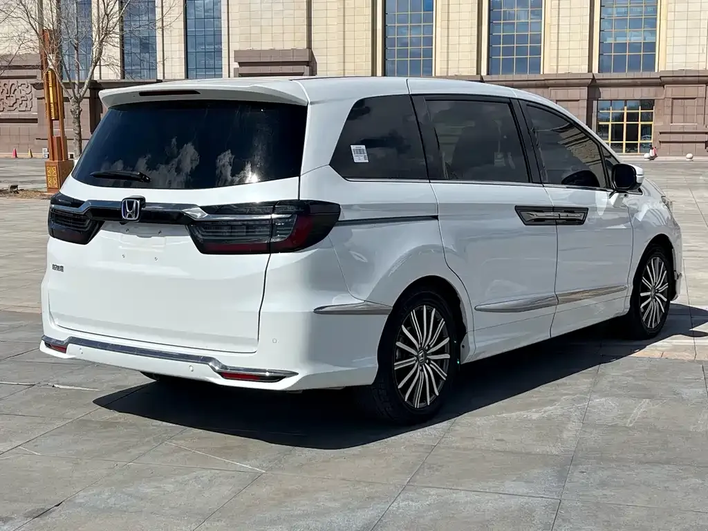 Honda Elysion 2023 из CN, фото 9