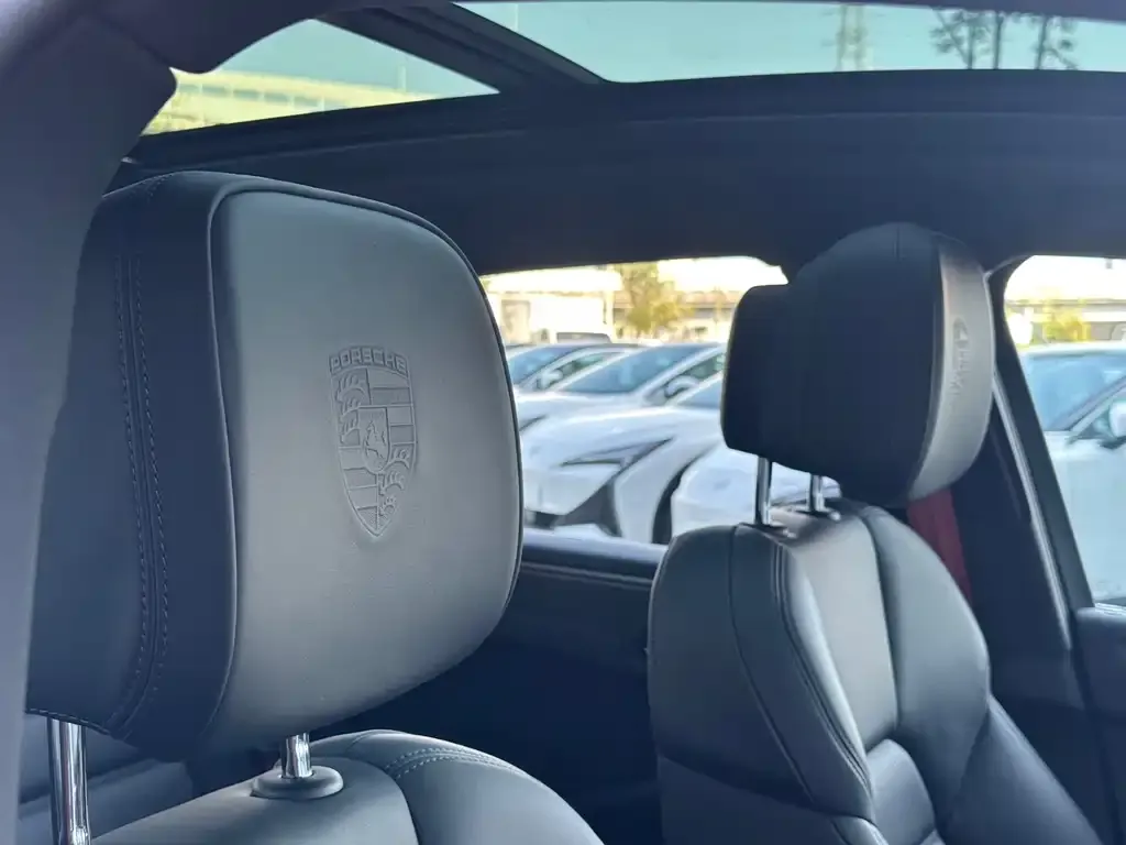 Porsche Macan 2023 из CN, фото 10