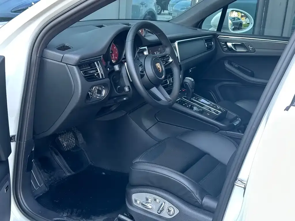 Porsche Macan 2023 из CN, фото 7