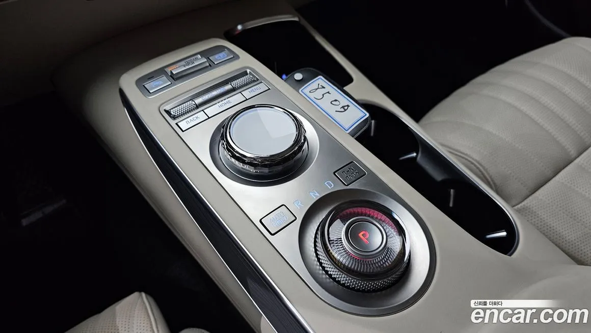 Genesis GV70 — фото 9