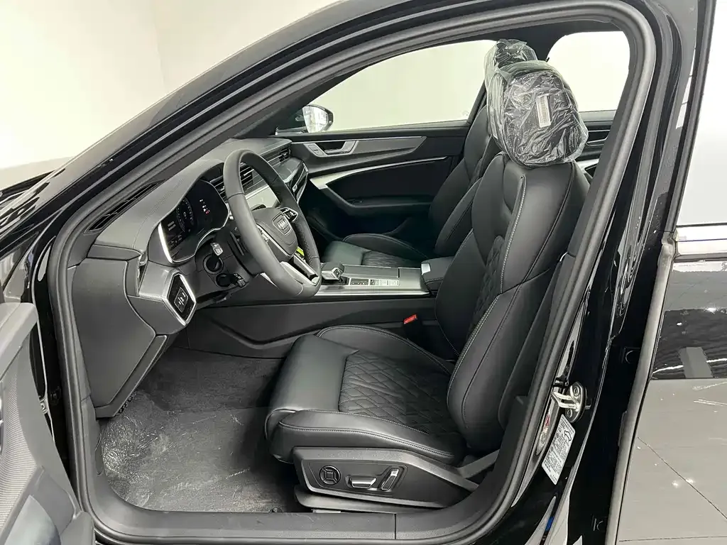 Audi A6L 2025 из CN, фото 7