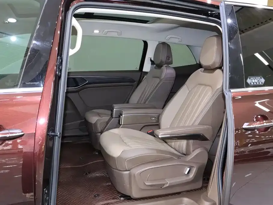 Volkswagen Viloran 2023 из CN, фото 6