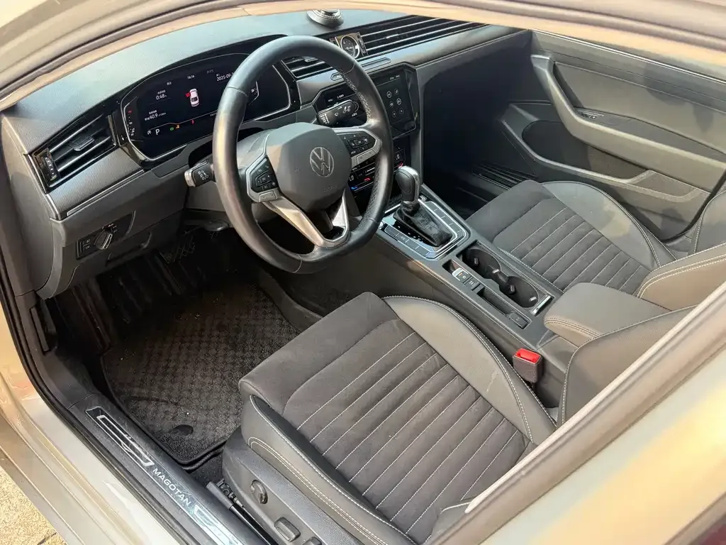 Volkswagen Magotan 2023 из CN, фото 5
