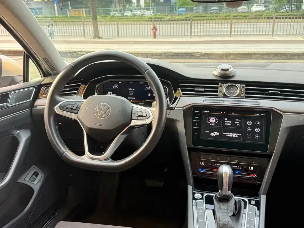 Volkswagen Magotan 2023 из CN, фото 7