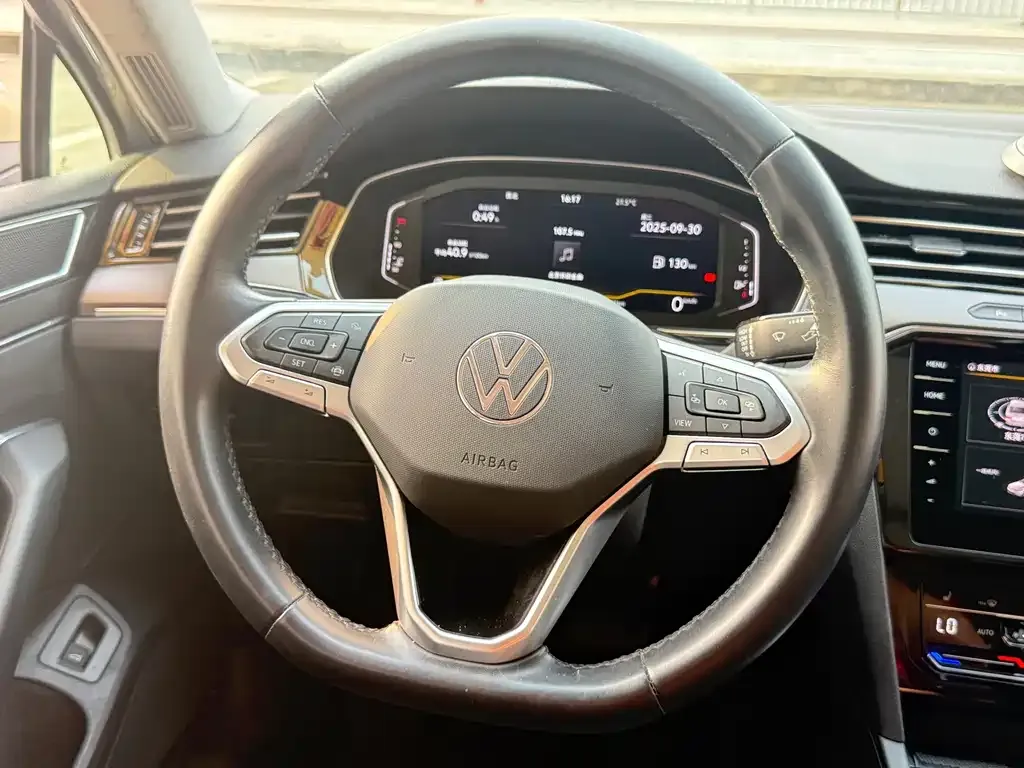 Volkswagen Magotan 2023 из CN, фото 8