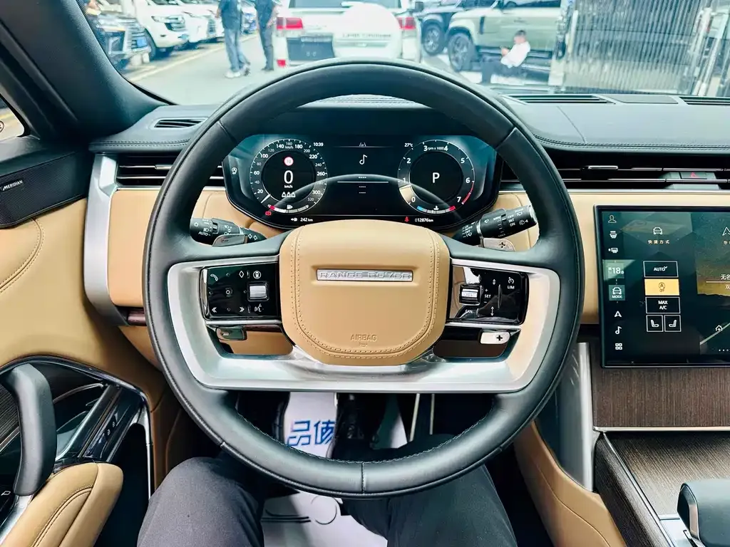Land Rover Range Rover 2025 из CN, фото 8