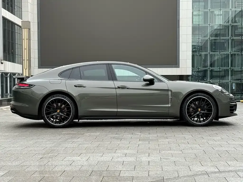 Porsche Panamera 2023 из CN, фото 5