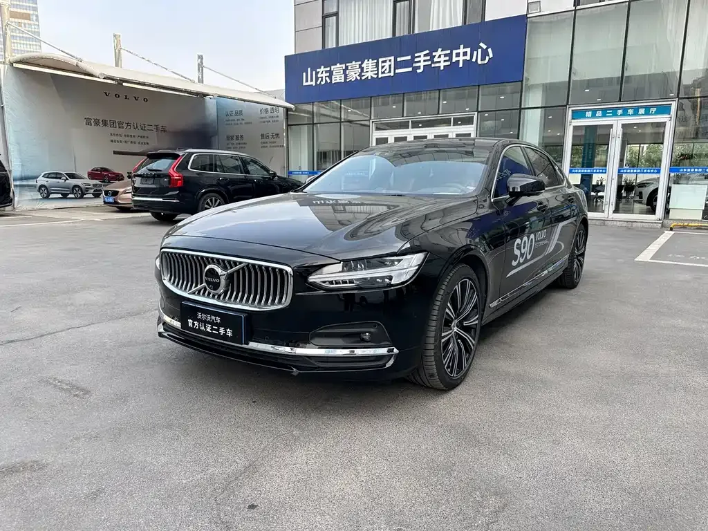 Volvo S90 2024 из CN, фото 1