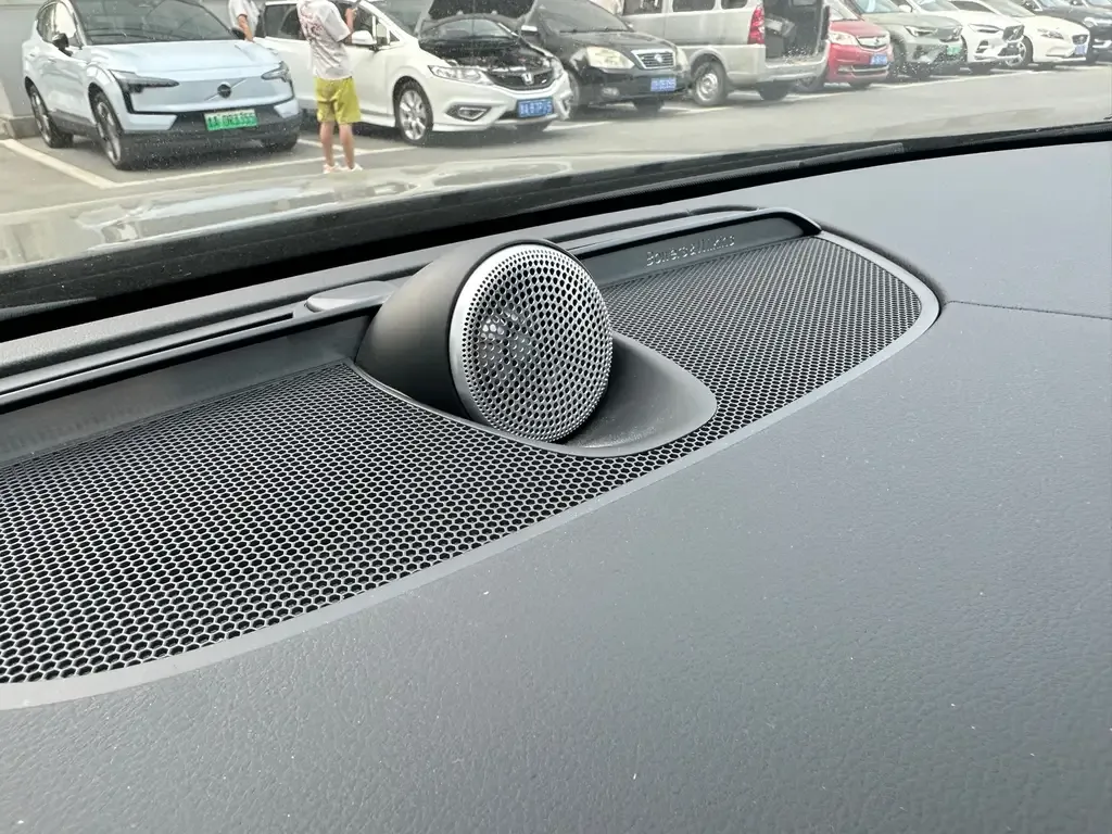 Volvo S90 2024 из CN, фото 9