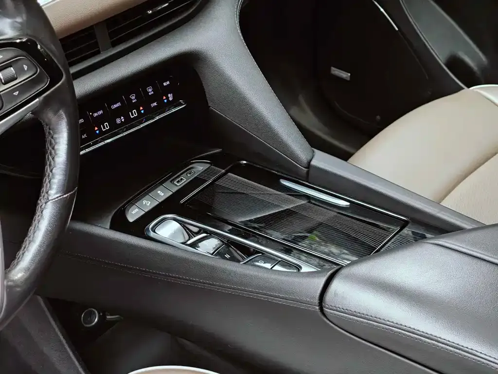 Buick Enclave 2022 из CN, фото 9