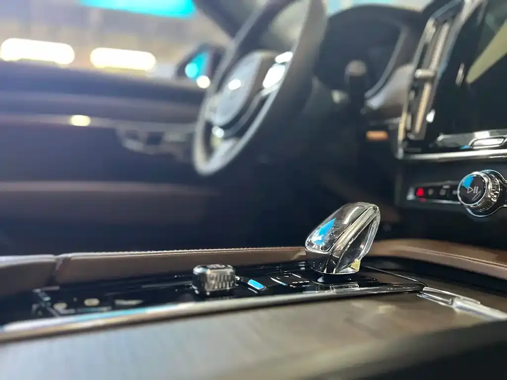 Volvo S90 2023 из CN, фото 4