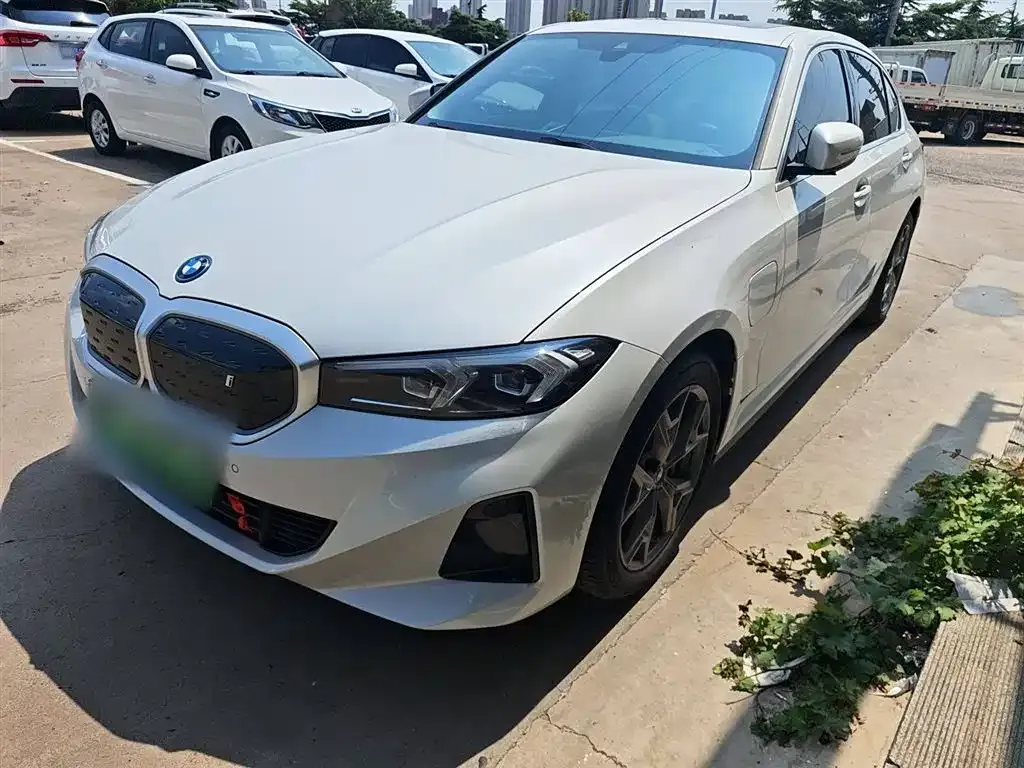 BMW i3 2024 из CN, фото 2