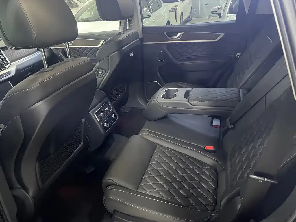 Hongqi HS7 2025 из CN, фото 6