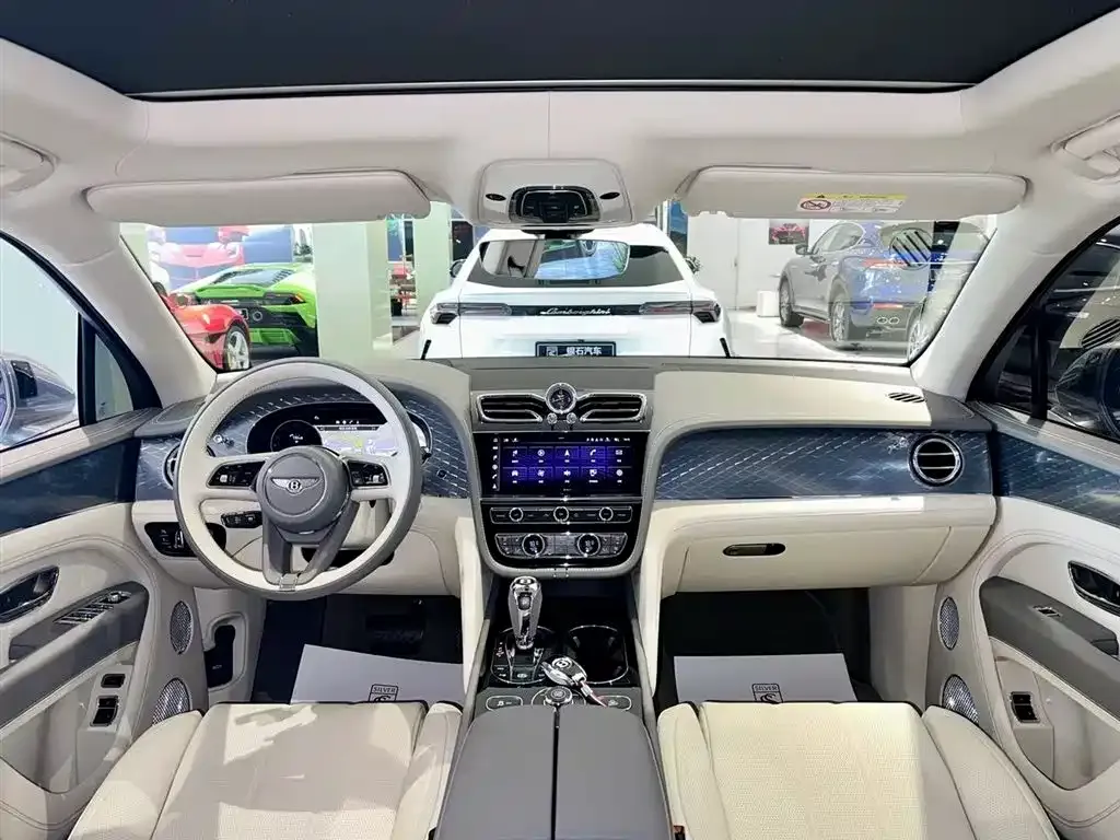 Bentley Bentayga 2021 из CN, фото 5