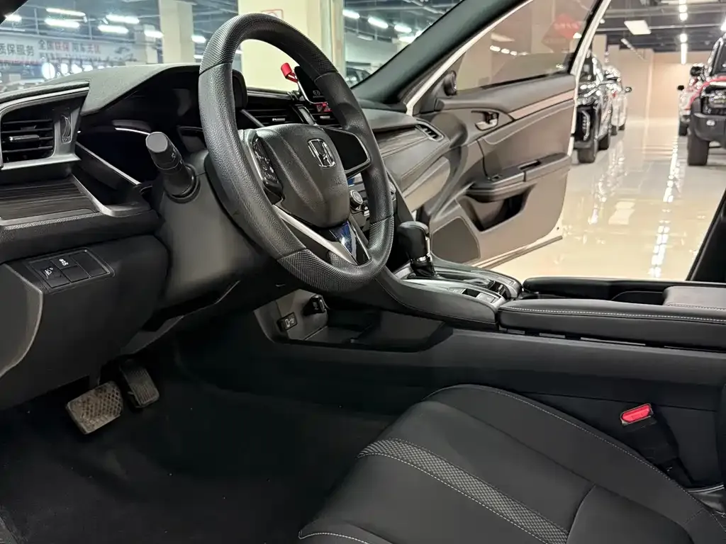 Honda Civic 2021 из CN, фото 7