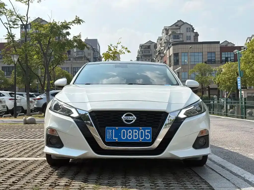 Nissan Teana 2022 из CN, фото 2
