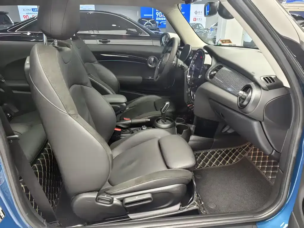 MINI Cooper (3-door) 2022 из CN, фото 10