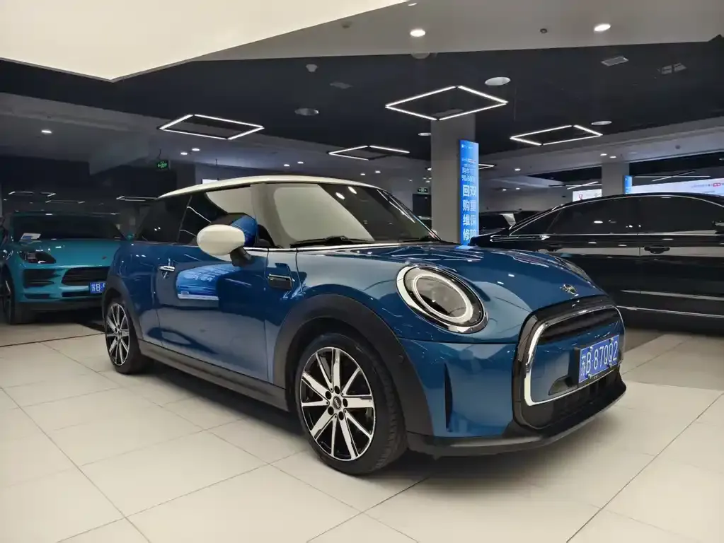 MINI Cooper (3-door) 2022 из CN, фото 3