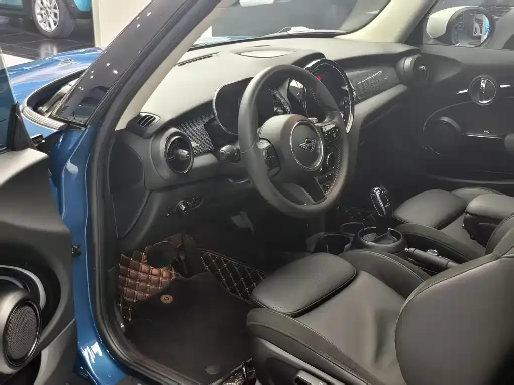 MINI Cooper (3-door) 2022 из CN, фото 4