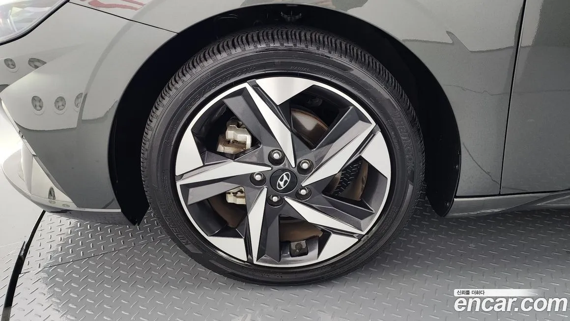 Hyundai AVANTE — фото 5