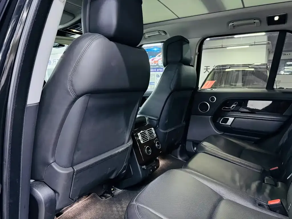 Land Rover Range Rover 2021 из CN, фото 9