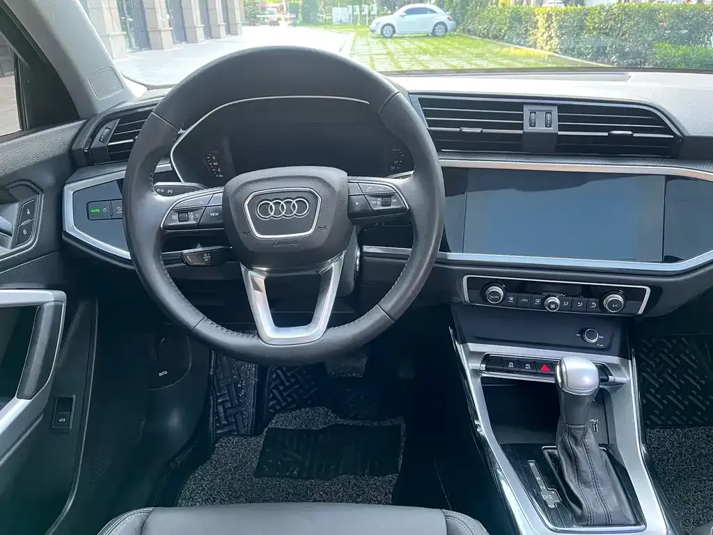 Audi Q3 2021 из CN, фото 6