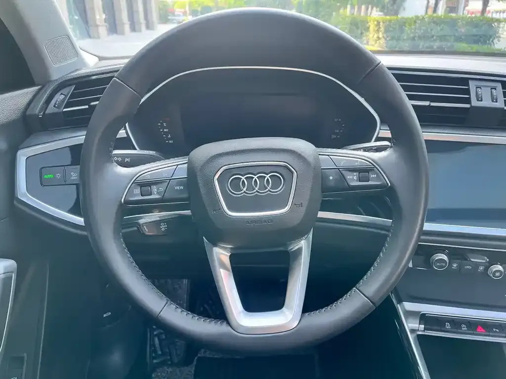 Audi Q3 2021 из CN, фото 7