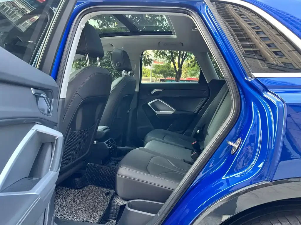 Audi Q3 2021 из CN, фото 9