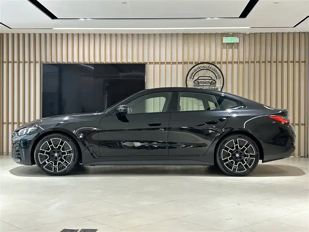 BMW 4 Series 2025 из CN, фото 2