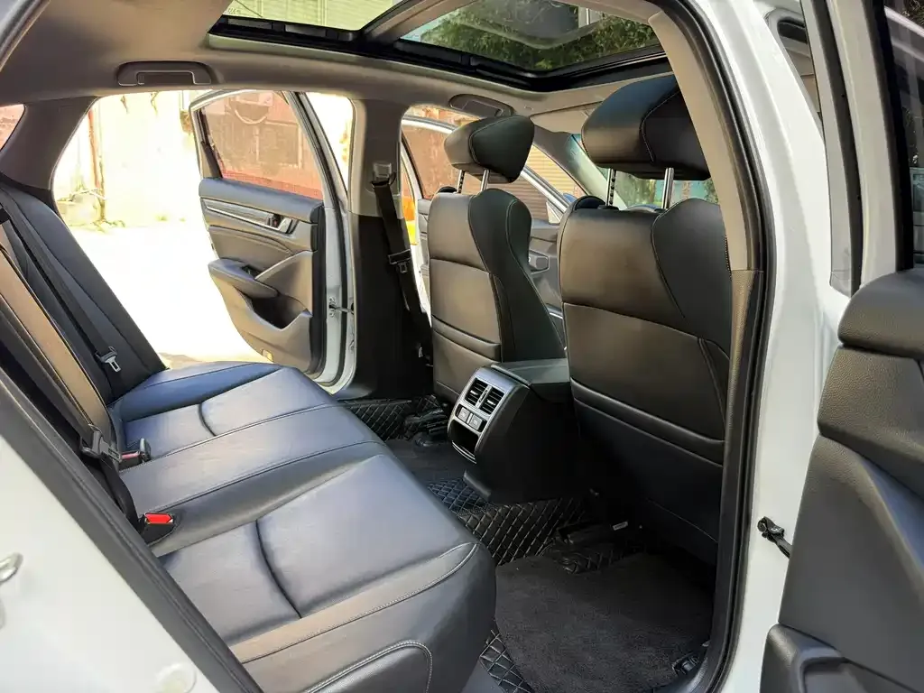 Honda Accord 2022 из CN, фото 6