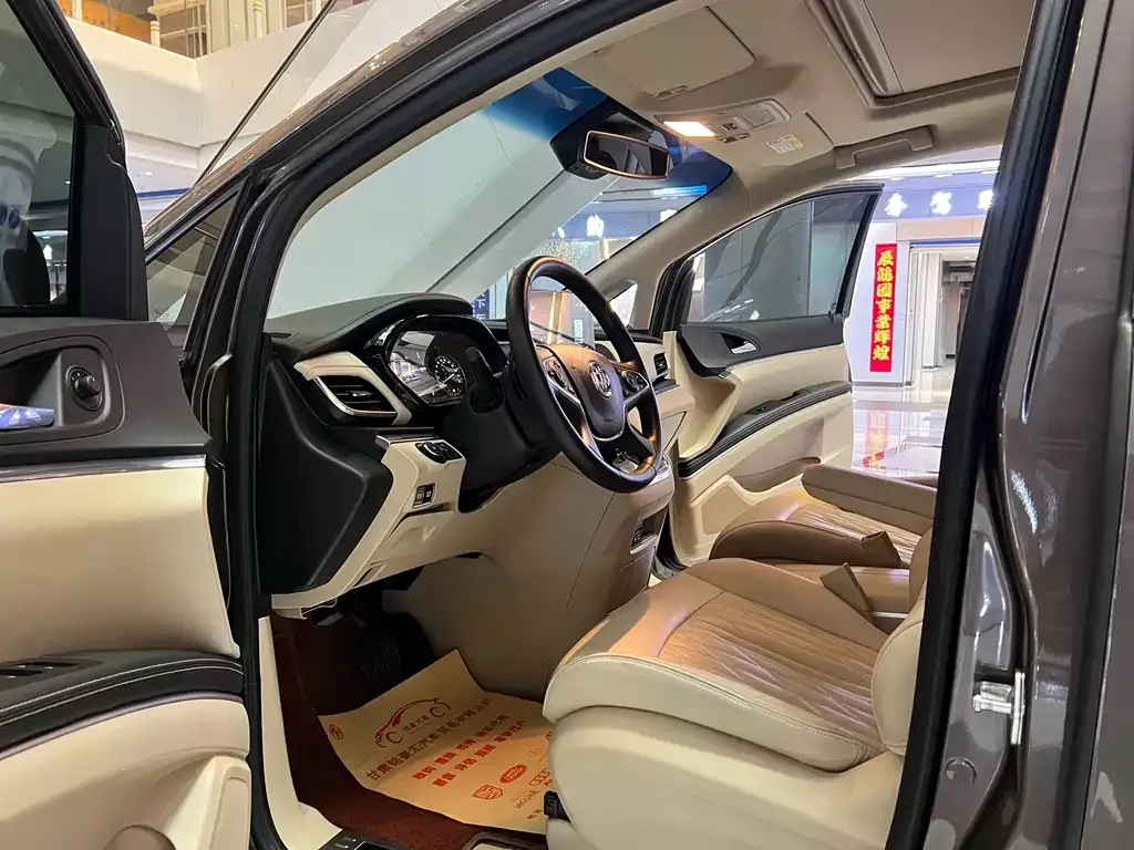 Buick GL8 2023 из CN, фото 5