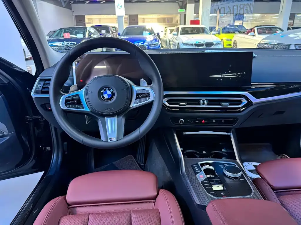 BMW 3 Series 2024 из CN, фото 8