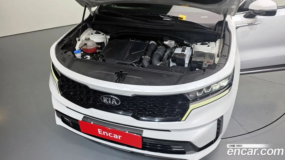 Kia Sorento — фото 6