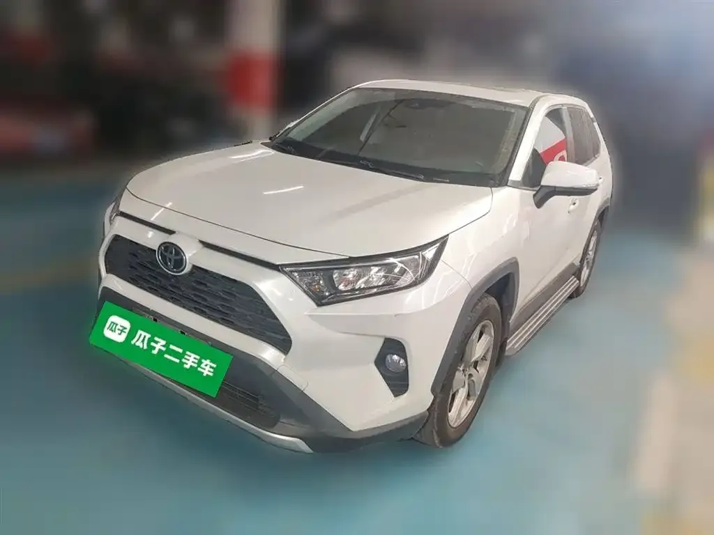 Toyota RAV4 2021 из CN, фото 1