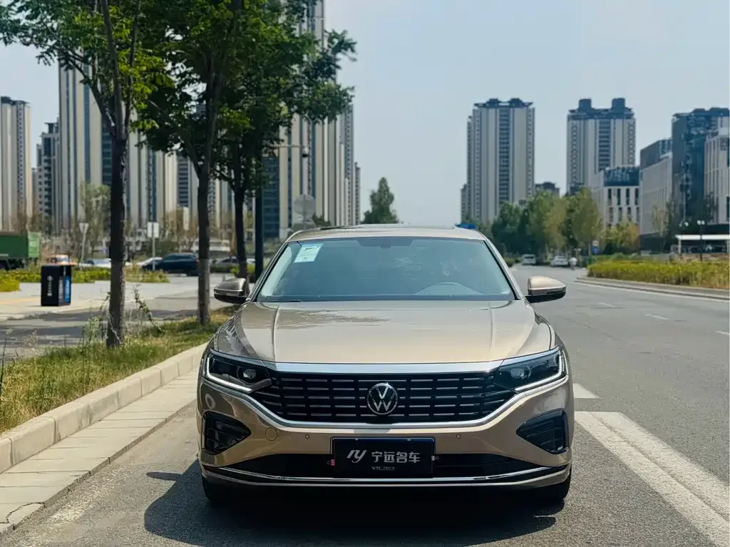 Volkswagen Passat 2023 из CN, фото 2
