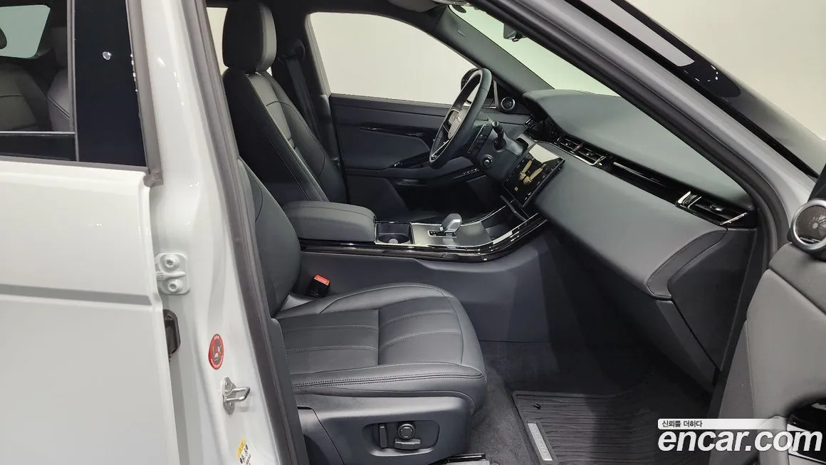 Land Rover Range Rover Evoque 2024 из KR, фото 3