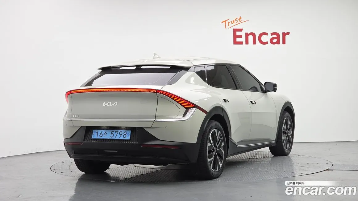 Kia EV6 — фото 4