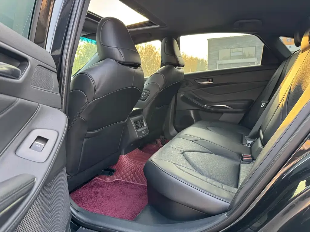 Toyota Avalon 2023 из CN, фото 10