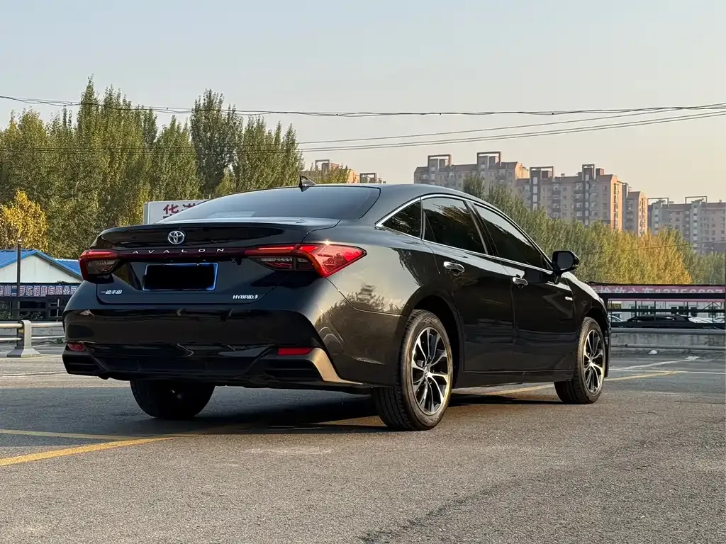 Toyota Avalon 2023 из CN, фото 5