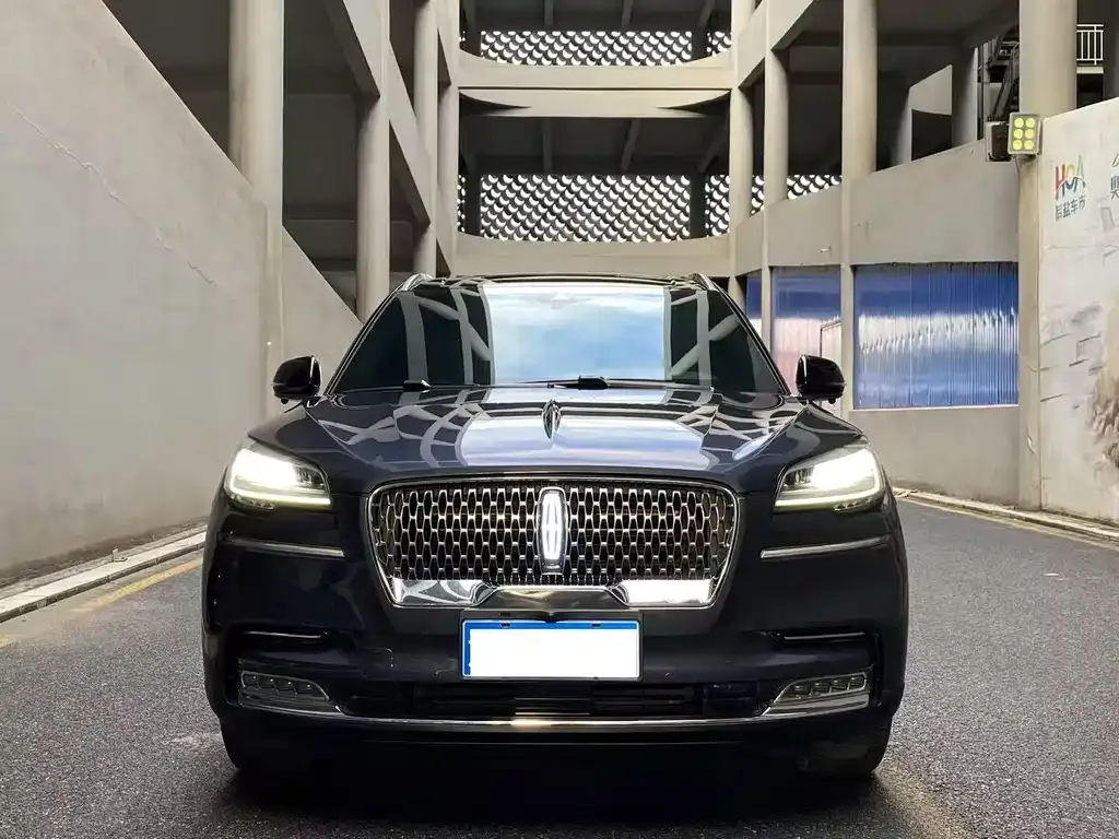 Lincoln Aviator 2021 из CN, фото 2