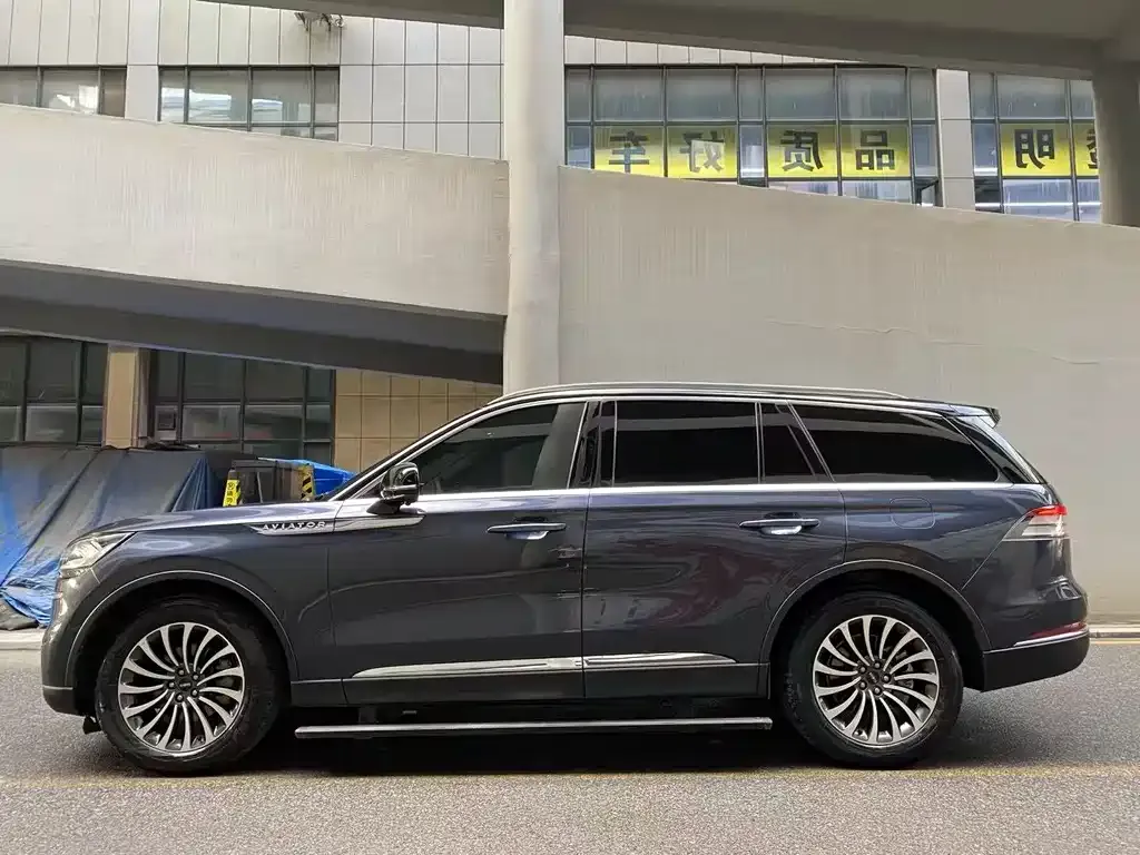 Lincoln Aviator 2021 из CN, фото 4