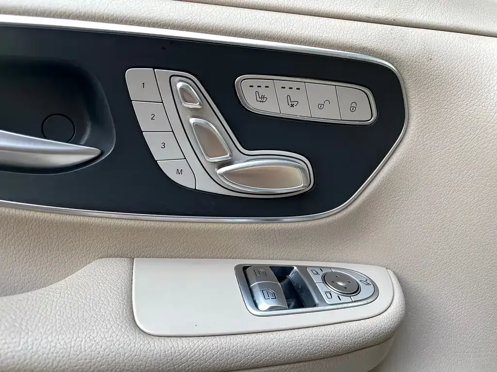 Mercedes-Benz V-Class 2022 из CN, фото 9