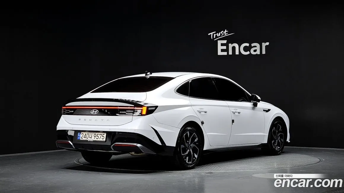 Hyundai Sonata 2024 из KR, фото 2