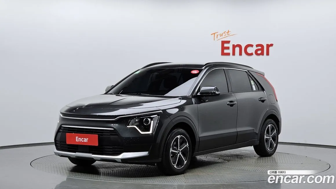 Kia Niro — фото 1