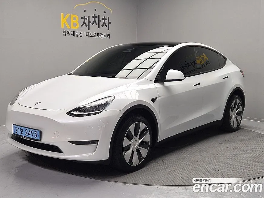 Tesla Model Y 2021 из KR, фото 2